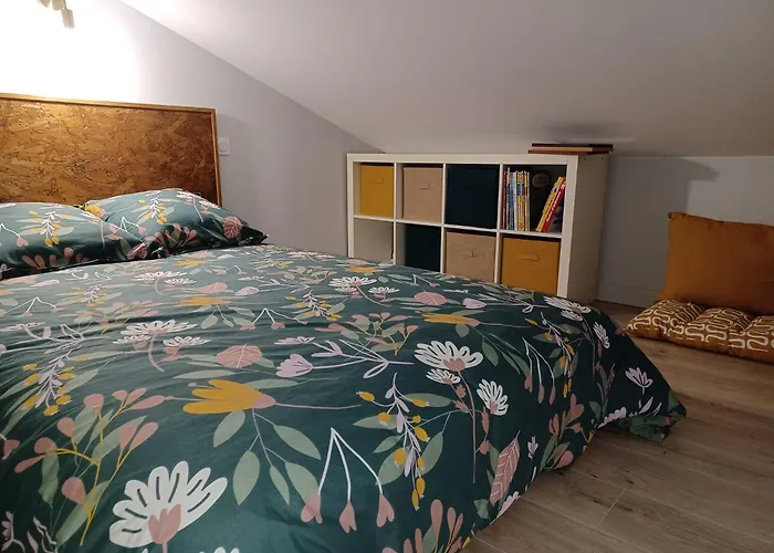 Chez Emoun Et Lina Косад